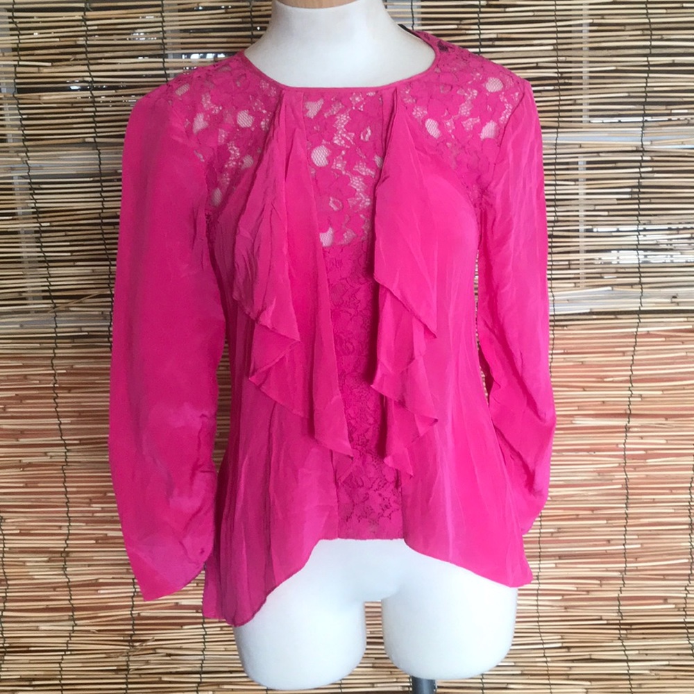 BCBGMaxAzria Top!